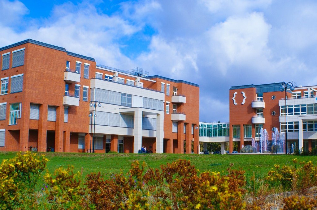 Kontakty Univerzita Hradec Kr  lov  