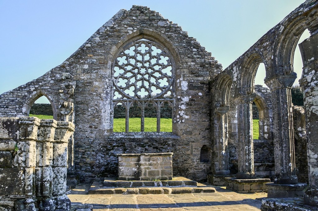 ruin-3303562_1920 ruin-3303562_1920