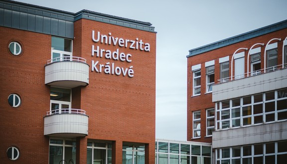 UHK je 4.–6. nejlepší univerzitou v ČR