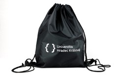 Batůžek UHK